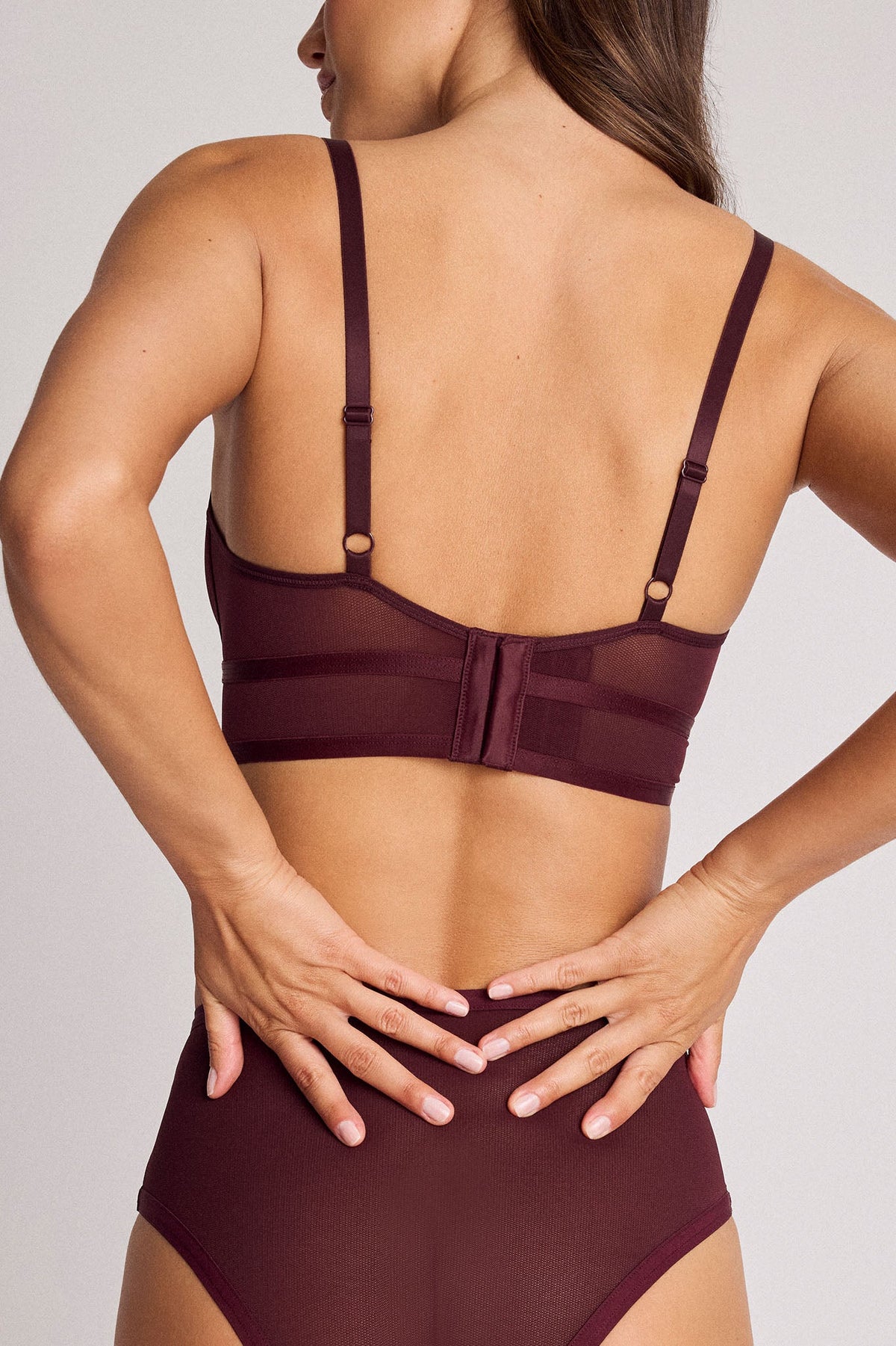 Sieve Longline Bra in Garnet