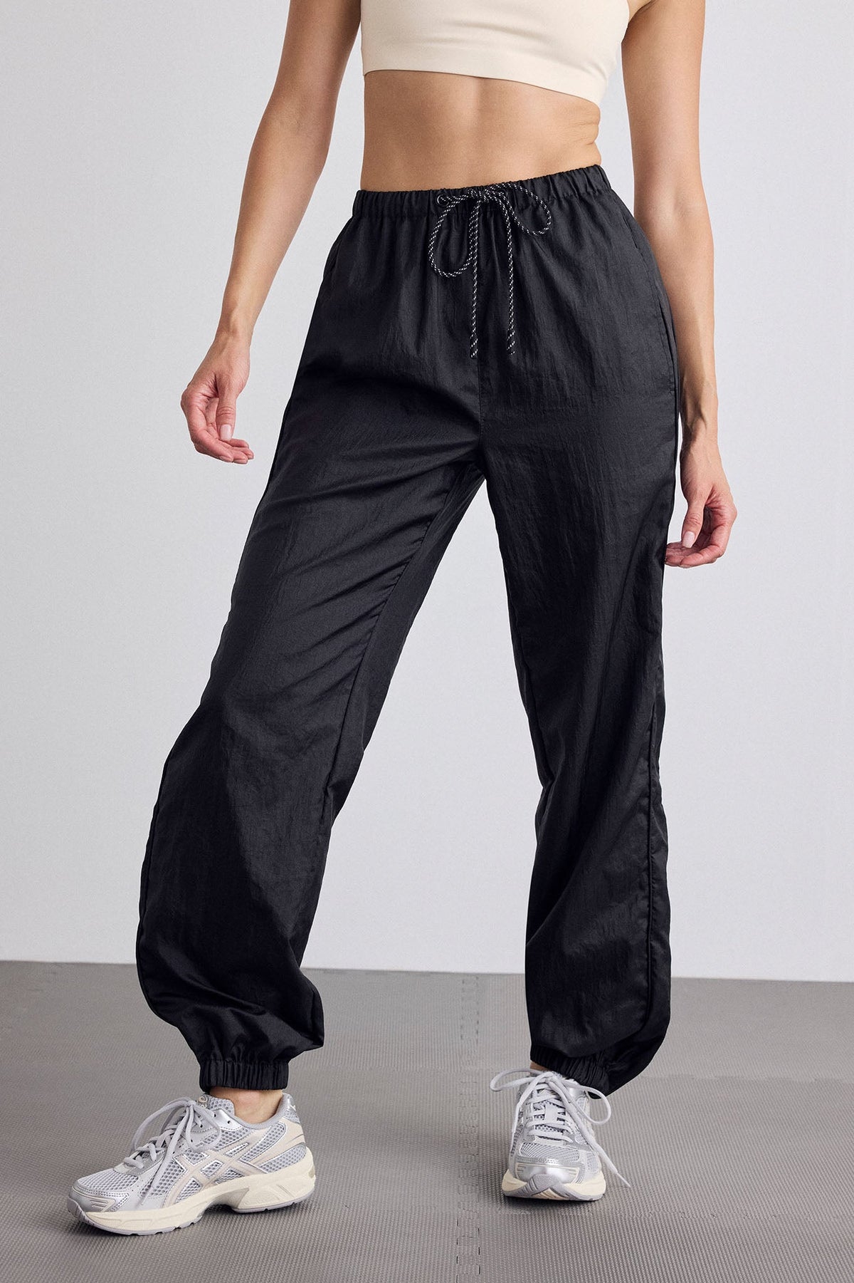 Parachute Jogger in Black
