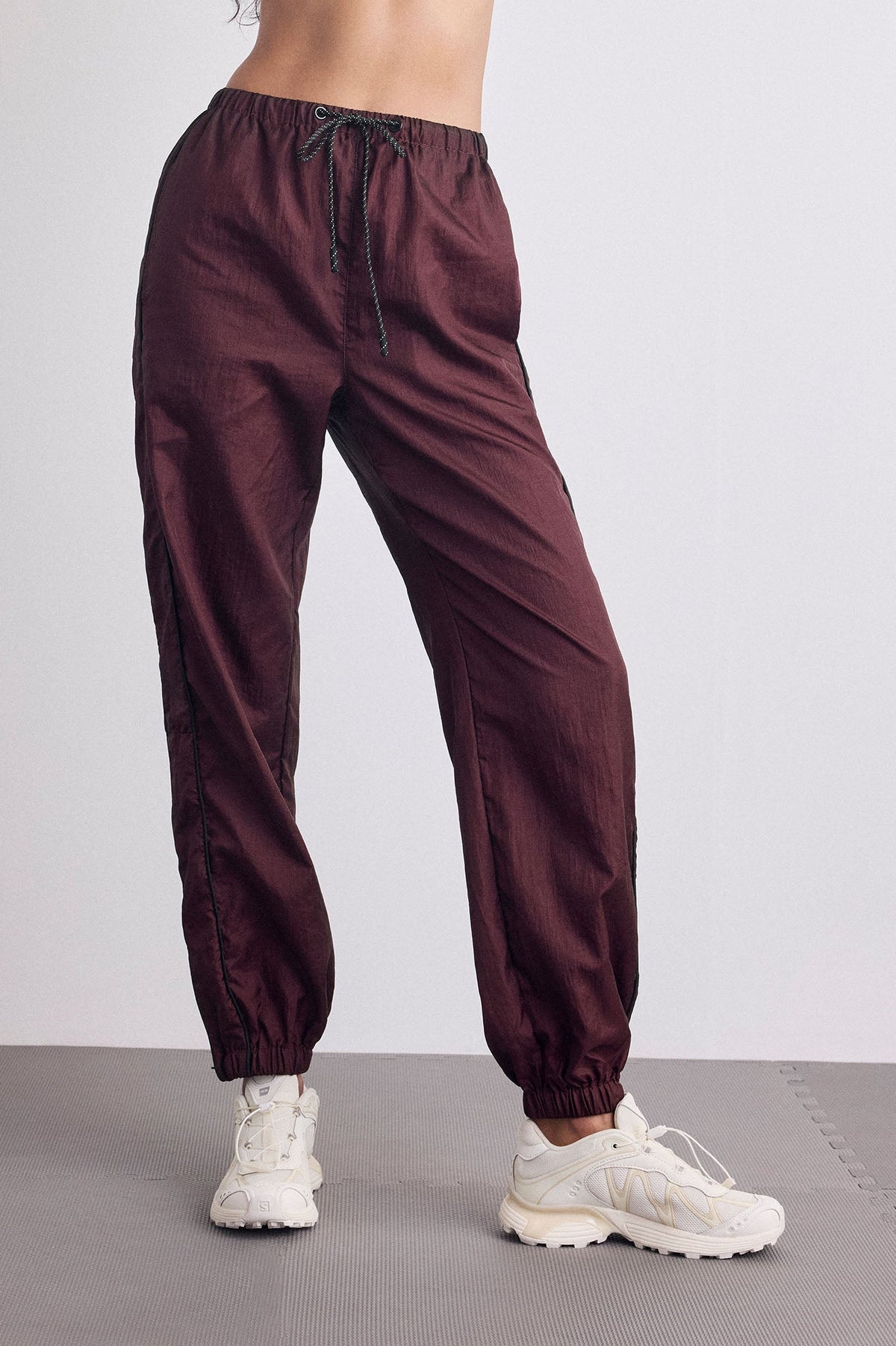 Parachute Jogger in Garnet