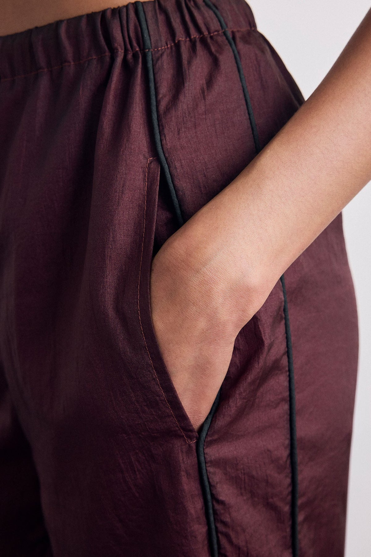 Parachute Jogger in Garnet