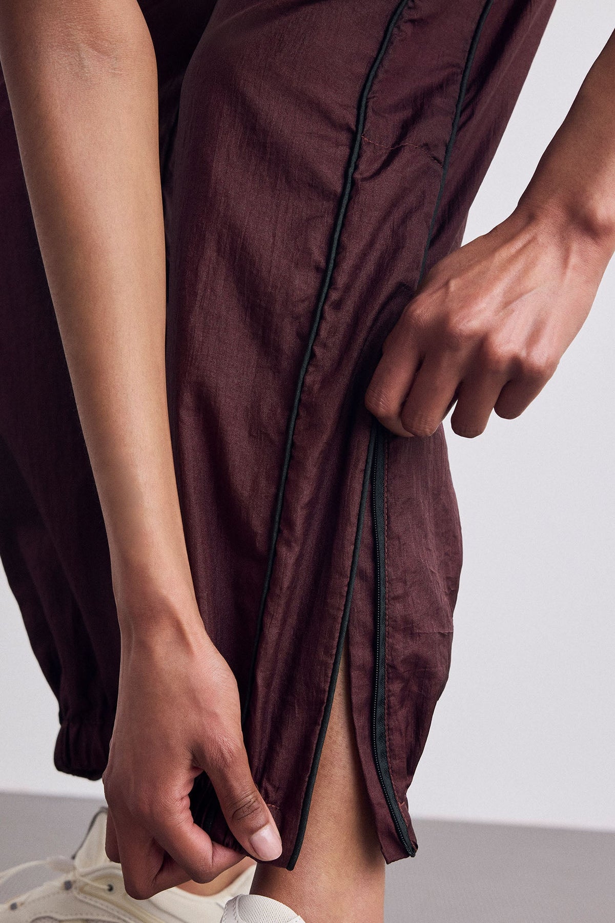Parachute Jogger in Garnet