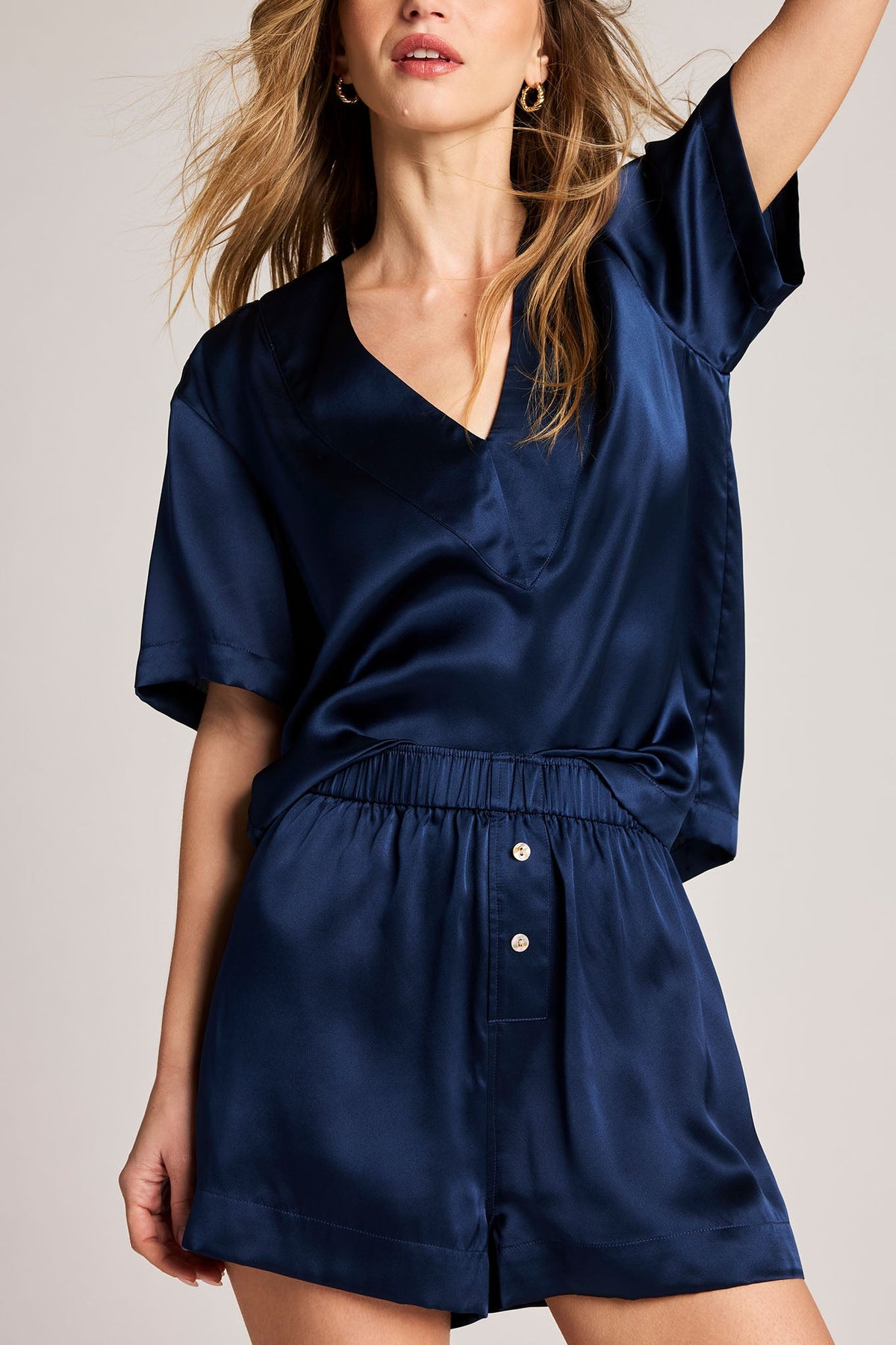 Eclipse Washable Silk V-Top in Navy